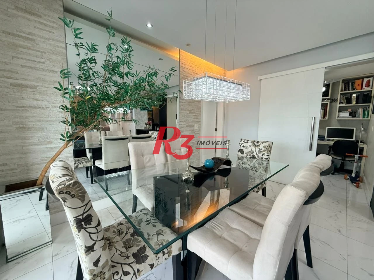 Apartamento com 4 dormitórios à venda, 159 m² por R$ 2.555.000,00 - Gonzaga - Santos/SP