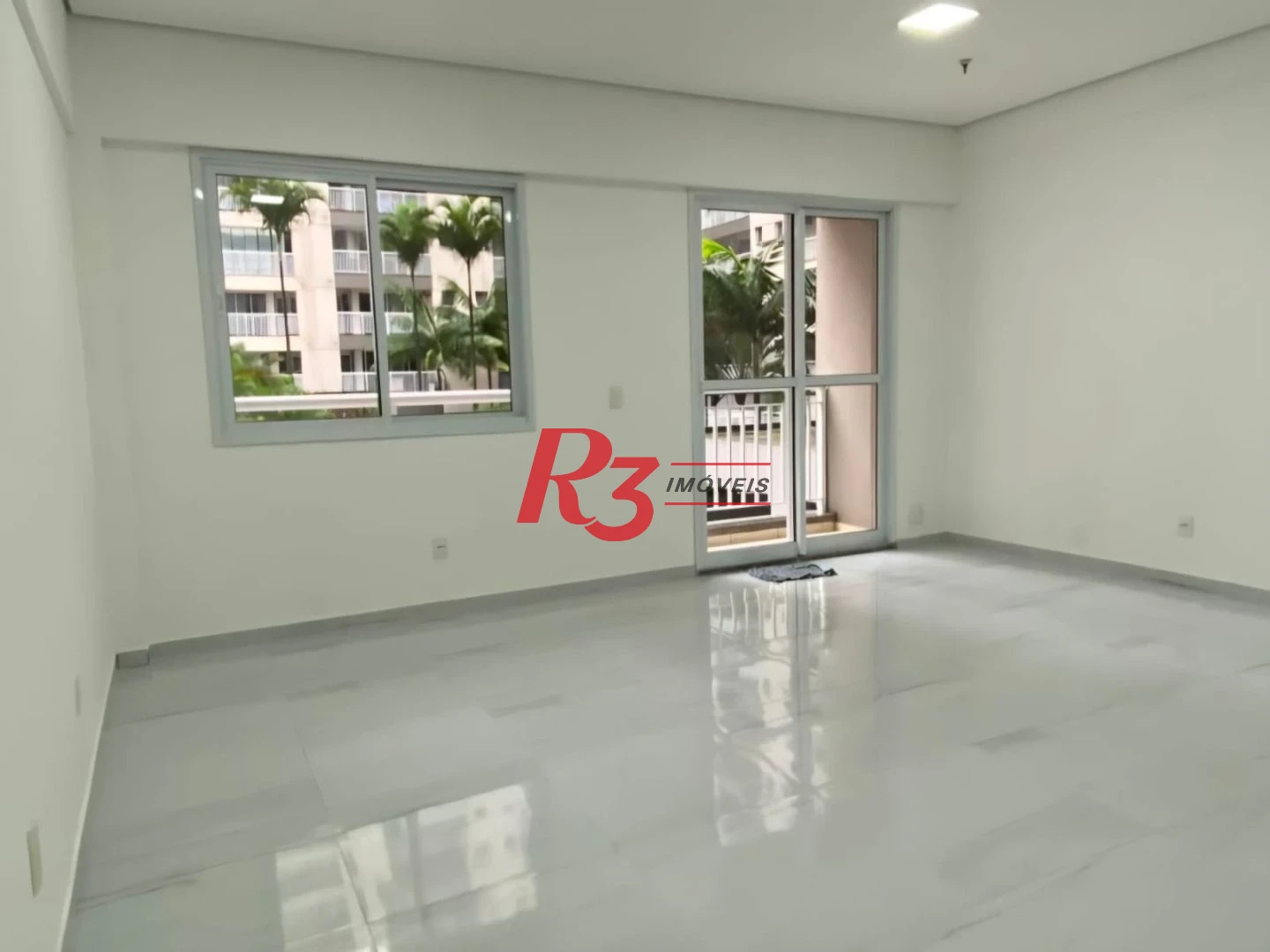 Sala para alugar, 42 m² por R$ 3.000,00/mês - Vila Matias - Santos/SP