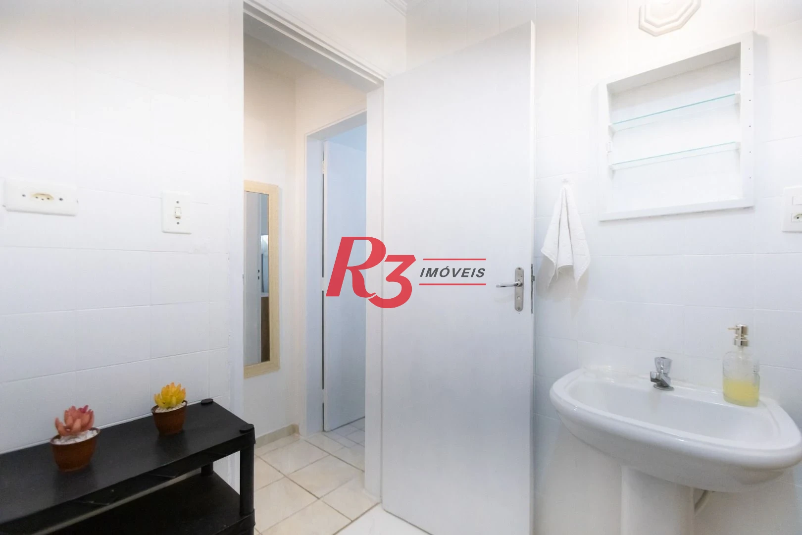 Apartamento para alugar, 50 m² por R$ 3.800,02/mês - Gonzaga - Santos/SP