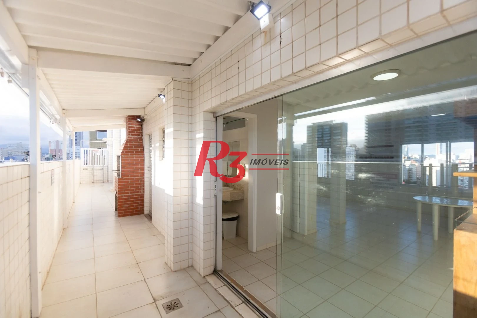Apartamento para alugar, 50 m² por R$ 3.800,02/mês - Gonzaga - Santos/SP