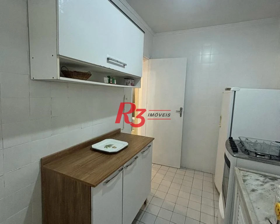 Apartamento com 2 dormitórios para alugar, 50 m² por R$ 3.800,02/mês - Gonzaga - Santos/SP