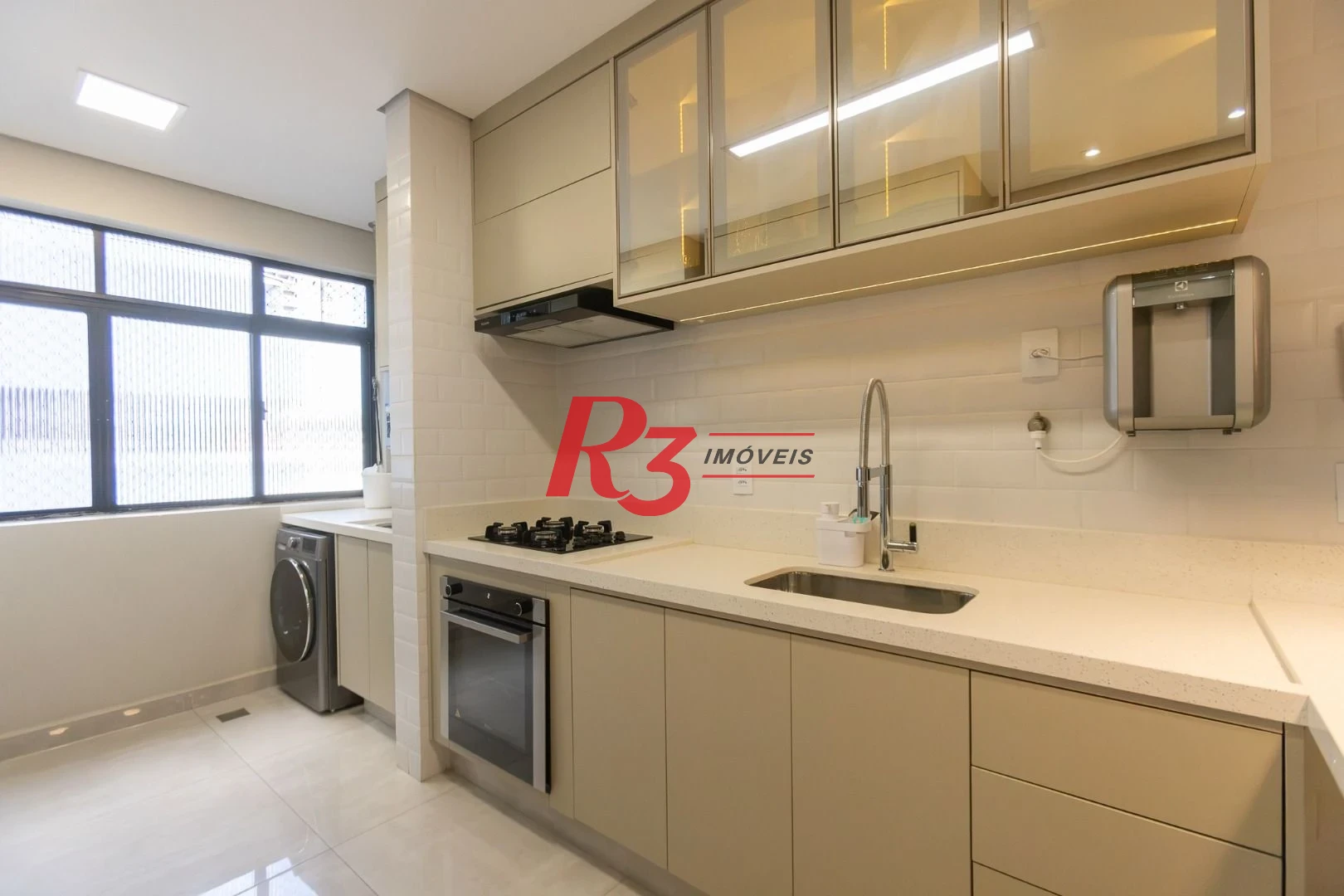 Apartamento à venda, 74 m² por R$ 750.000,00 - Estuário - Santos/SP