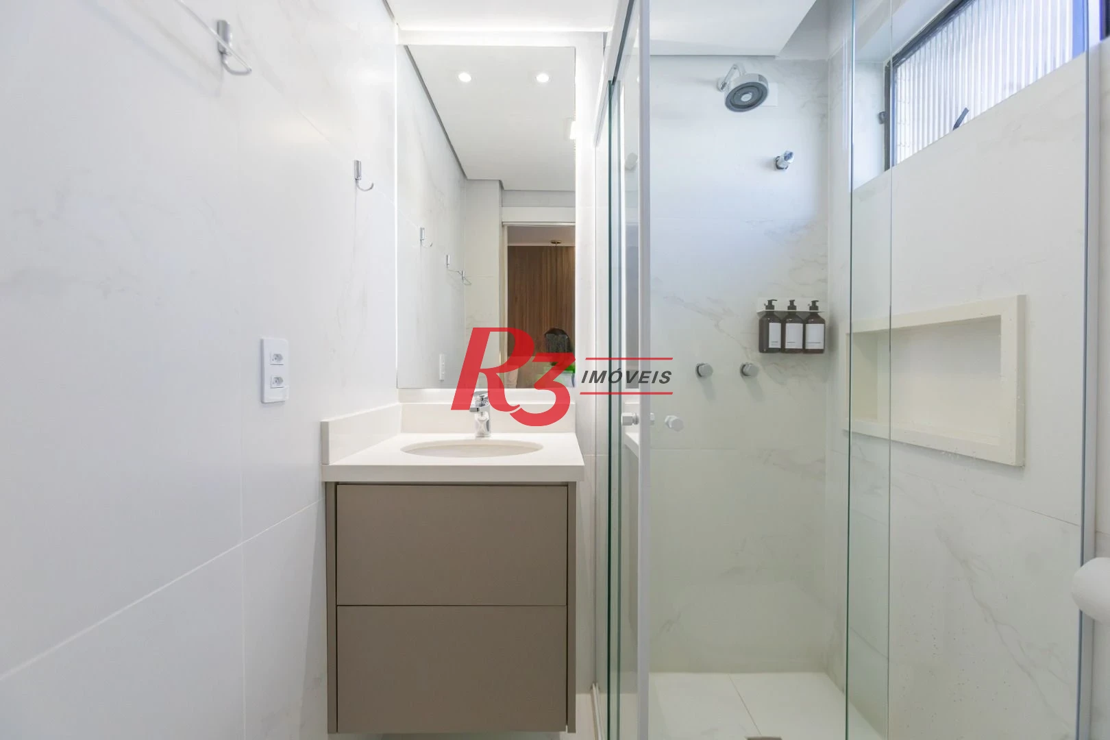 Apartamento à venda, 74 m² por R$ 750.000,00 - Estuário - Santos/SP