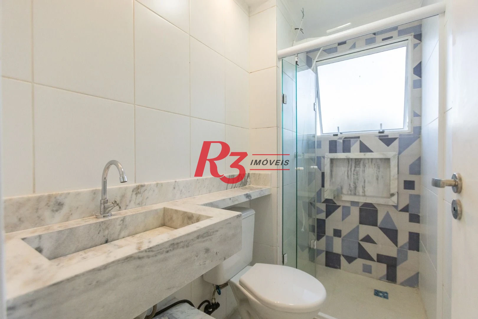 Apartamento com 2 dormitórios à venda, 62 m² por R$ 430.000,00 - Morro de Nova Cintra - Santos/SP