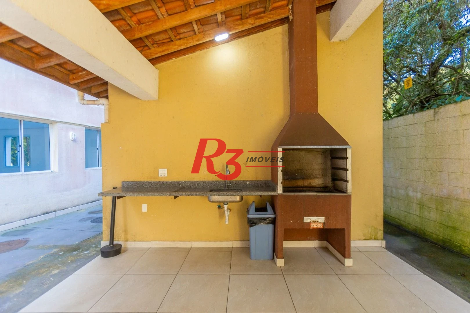 Apartamento com 2 dormitórios à venda, 62 m² por R$ 430.000,00 - Morro de Nova Cintra - Santos/SP