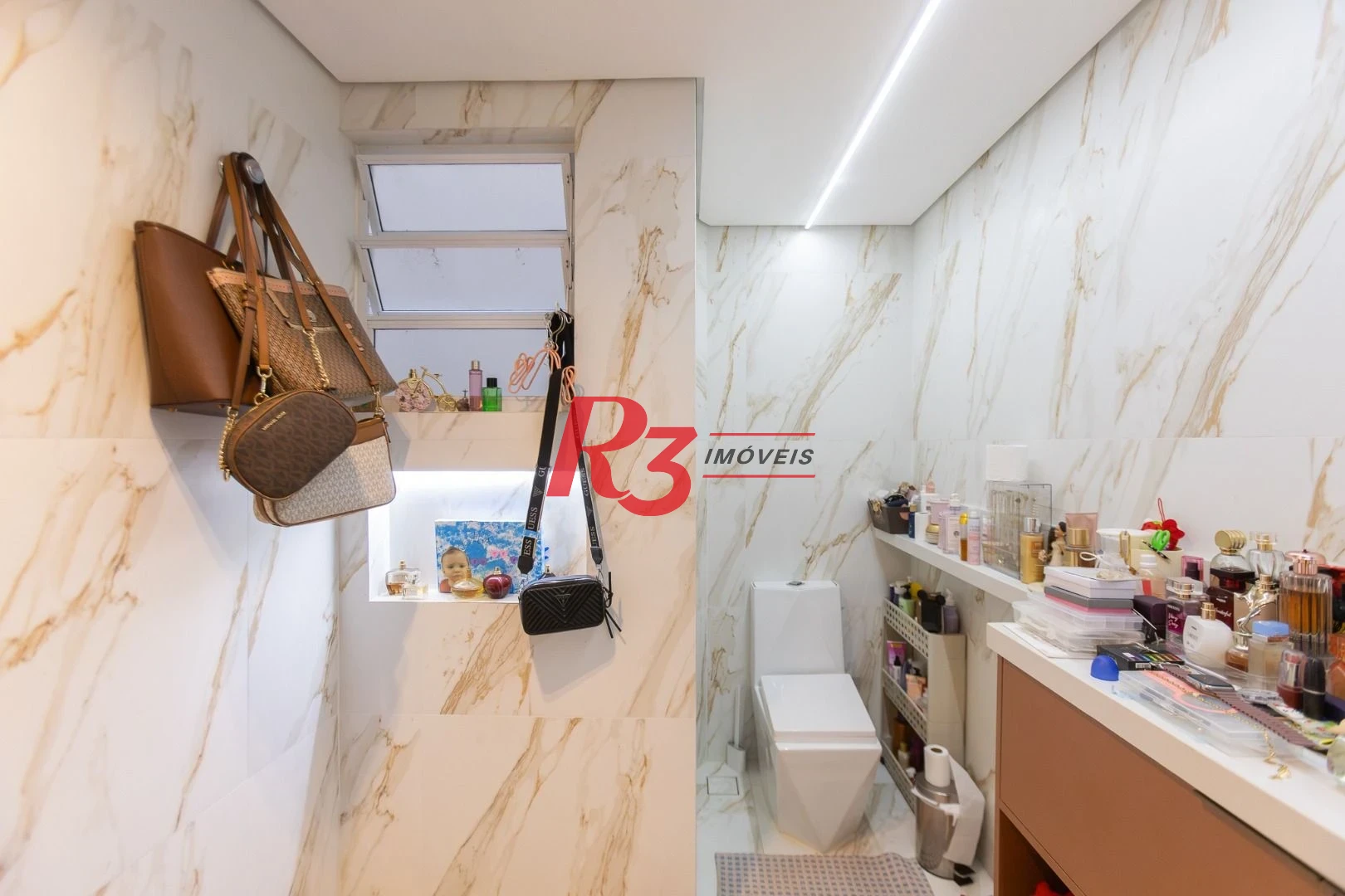 Apartamento com 3 dormitórios à venda, 140 m² por R$ 1.050.000,00 - José Menino - Santos/SP