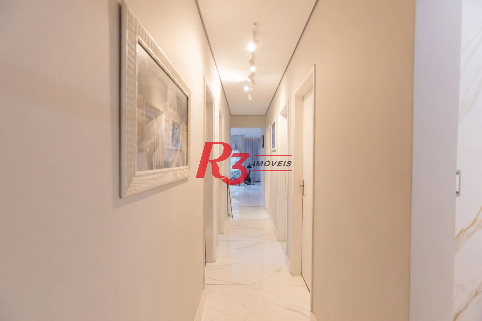 Apartamento com 3 dormitórios à venda, 140 m² por R$ 1.050.000,00 - José Menino - Santos/SP