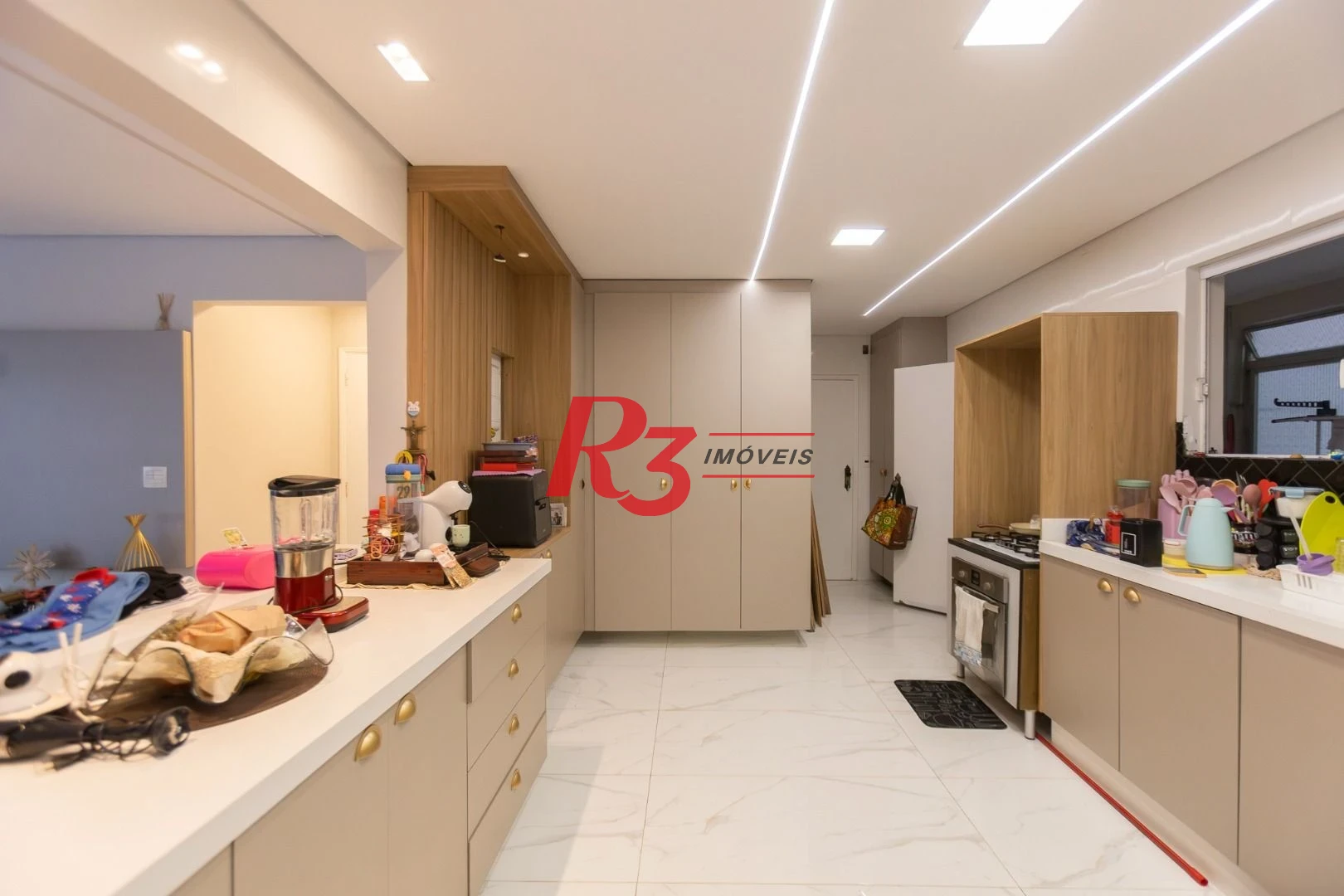 Apartamento com 3 dormitórios à venda, 140 m² por R$ 1.050.000,00 - José Menino - Santos/SP