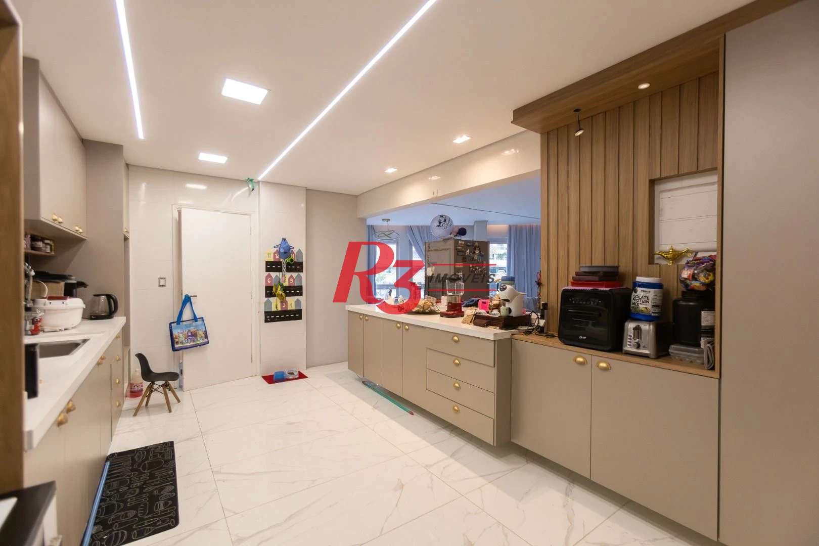 Apartamento com 3 dormitórios à venda, 140 m² por R$ 1.050.000,00 - José Menino - Santos/SP