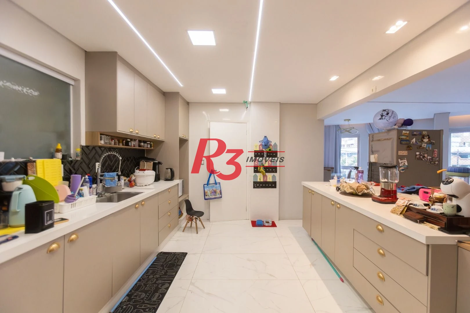Apartamento com 3 dormitórios à venda, 140 m² por R$ 1.050.000,00 - José Menino - Santos/SP