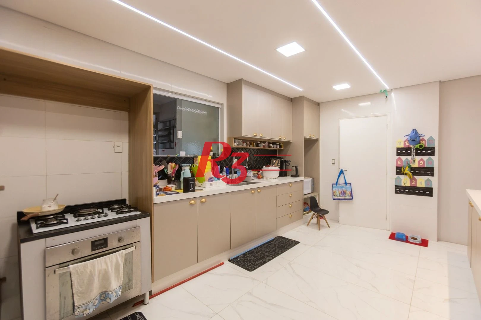 Apartamento com 3 dormitórios à venda, 140 m² por R$ 1.050.000,00 - José Menino - Santos/SP