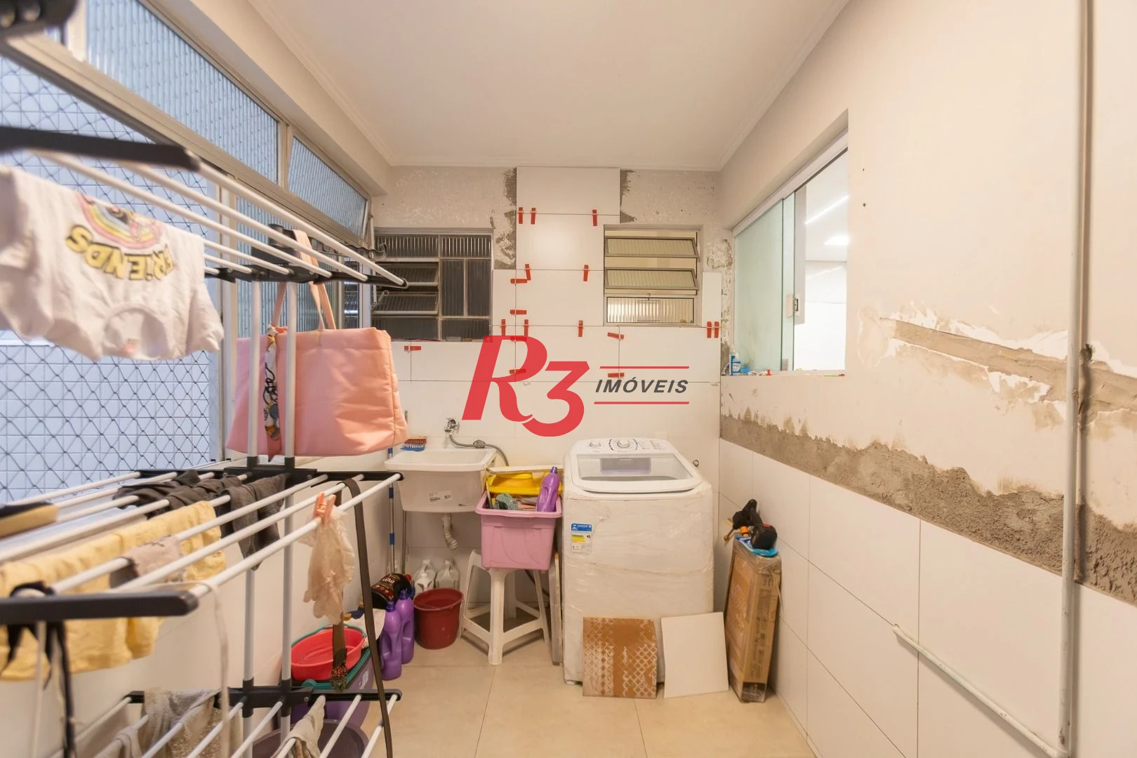 Apartamento com 3 dormitórios à venda, 140 m² por R$ 1.050.000,00 - José Menino - Santos/SP