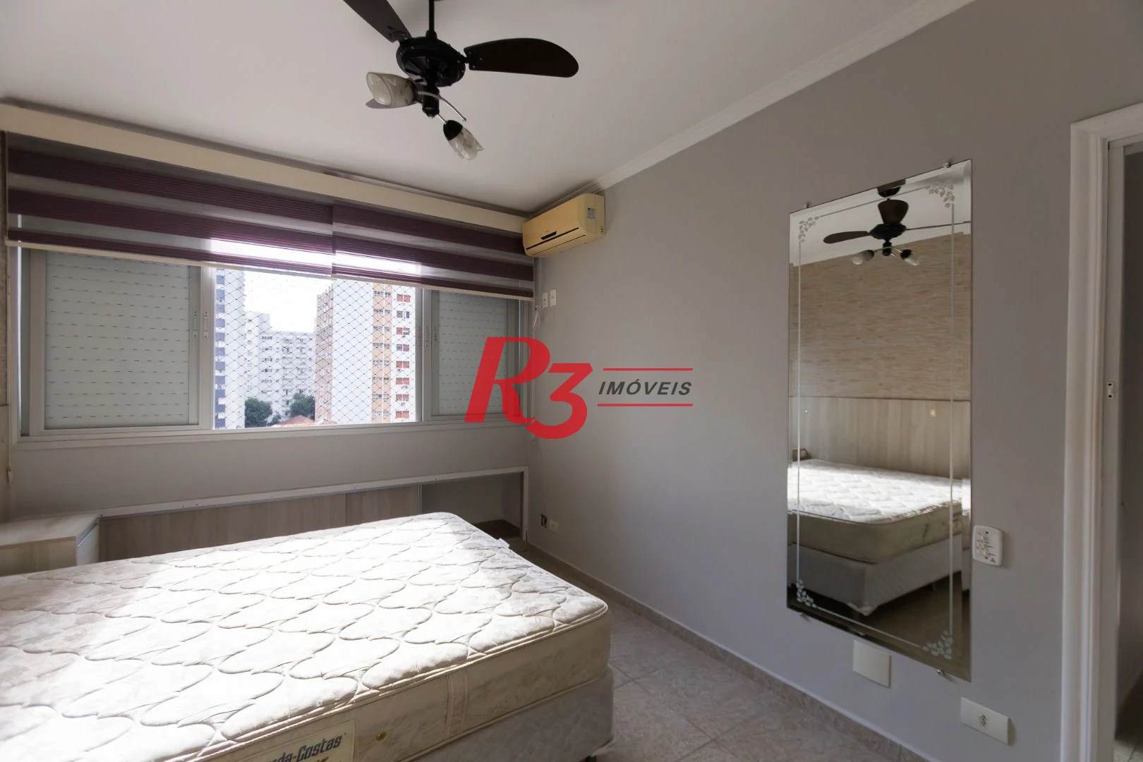 Apartamento com 1 dormitório para alugar, 57 m² por R$ 4.500,00/mês - Embaré - Santos/SP