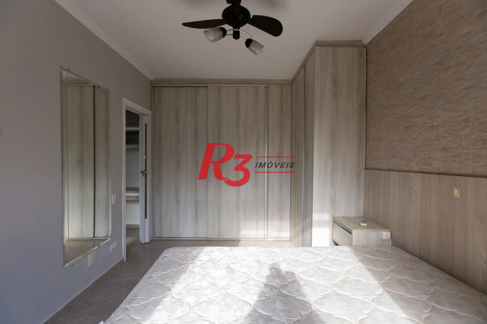 Apartamento com 1 dormitório para alugar, 57 m² por R$ 4.500,00/mês - Embaré - Santos/SP