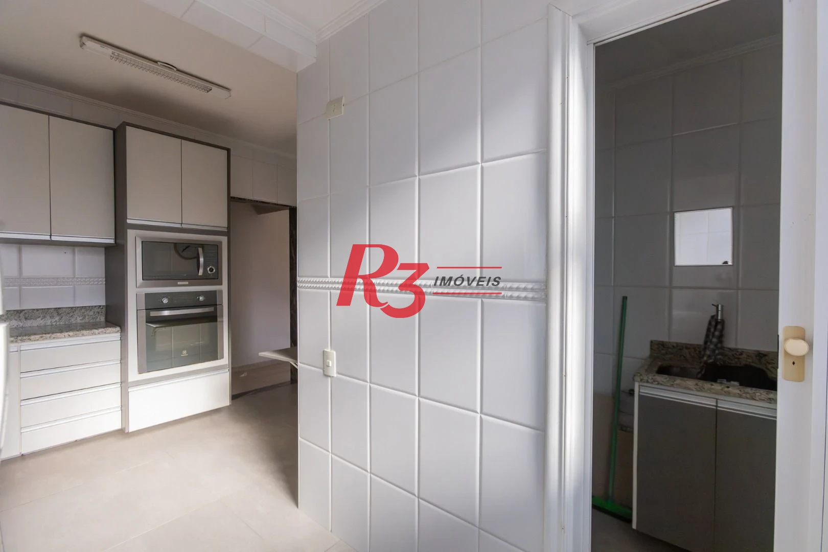 Apartamento com 1 dormitório para alugar, 57 m² por R$ 4.500,00/mês - Embaré - Santos/SP