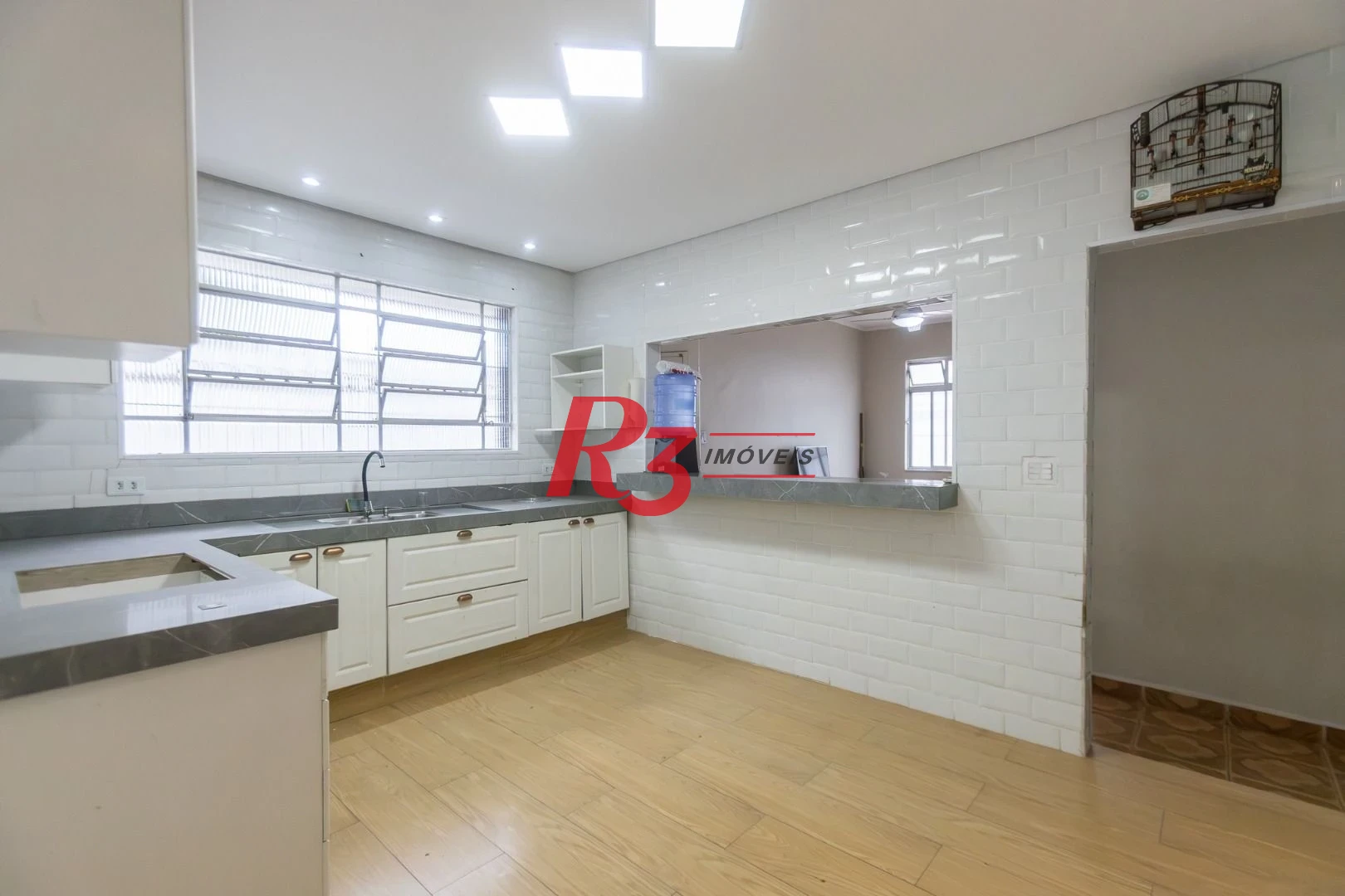 Casa com 3 dormitórios à venda, 229 m² por R$ 480.000,00 - Santa Maria - Santos/SP