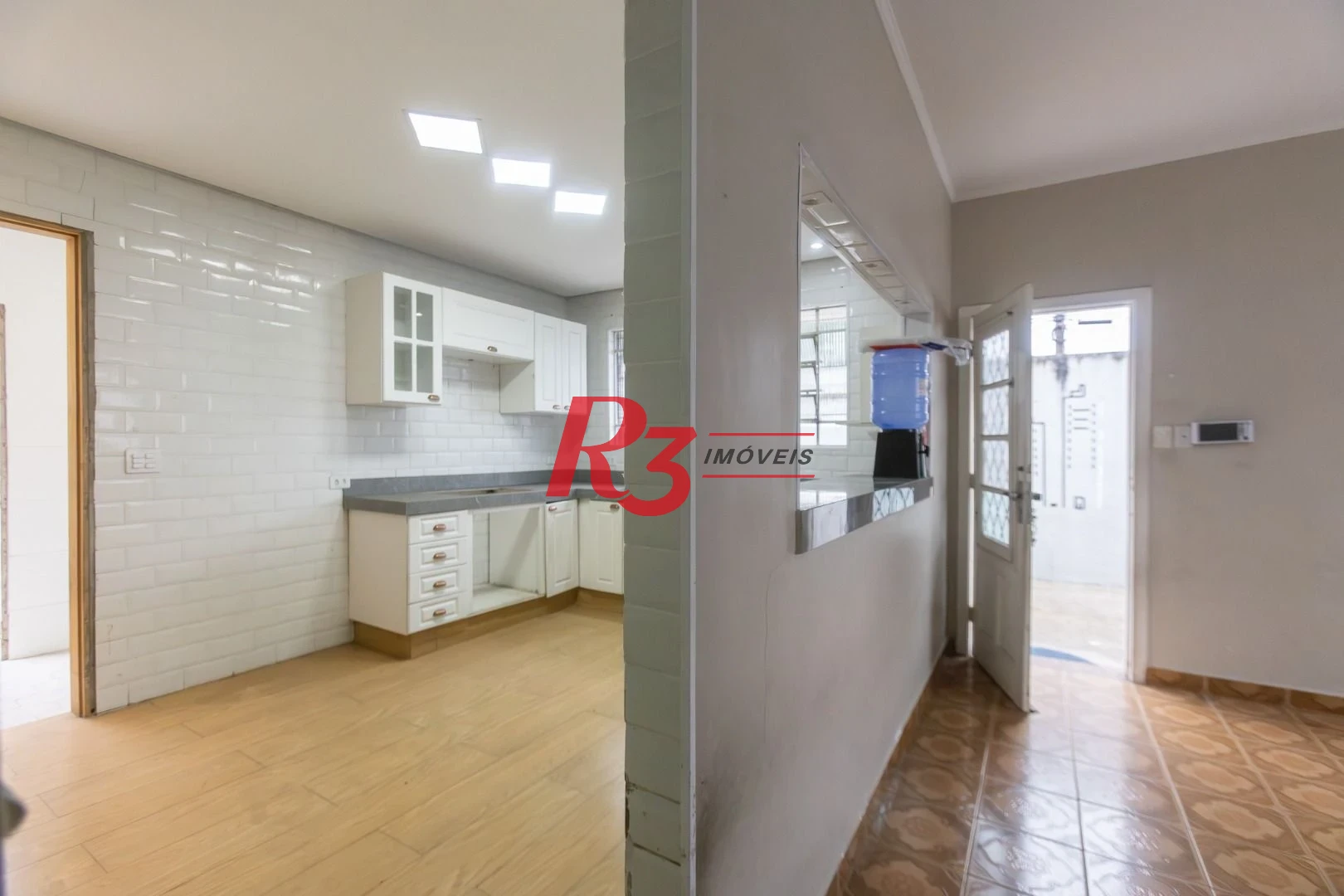 Casa com 3 dormitórios à venda, 229 m² por R$ 480.000,00 - Santa Maria - Santos/SP