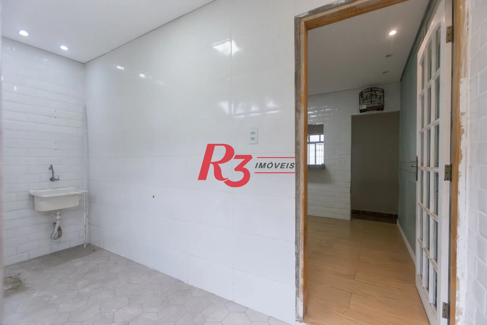 Casa com 3 dormitórios à venda, 229 m² por R$ 480.000,00 - Santa Maria - Santos/SP