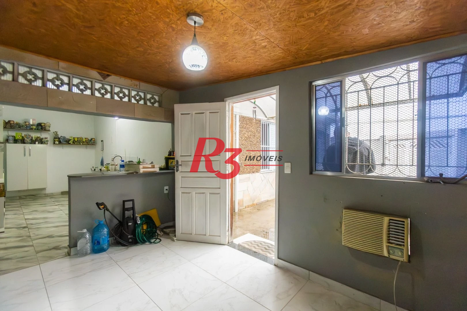 Casa com 3 dormitórios à venda, 229 m² por R$ 480.000,00 - Santa Maria - Santos/SP