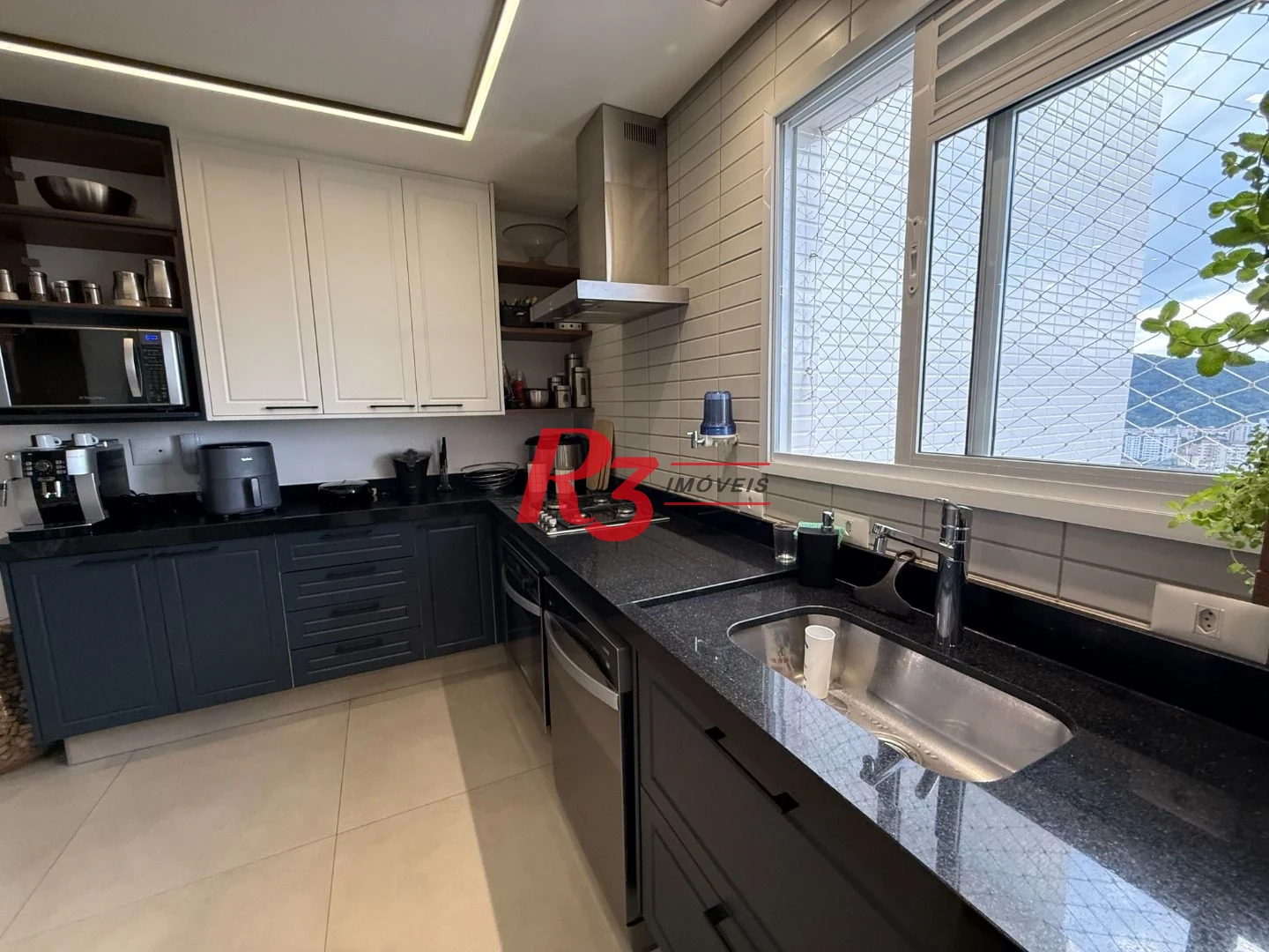 Apartamento com 2 dormitórios à venda, 107 m² por R$ 1.720.000,00 - Pompéia - Santos/SP
