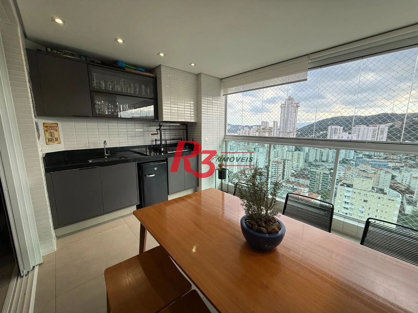 Apartamento com 2 dormitórios à venda, 107 m² por R$ 1.720.000,00 - Pompéia - Santos/SP