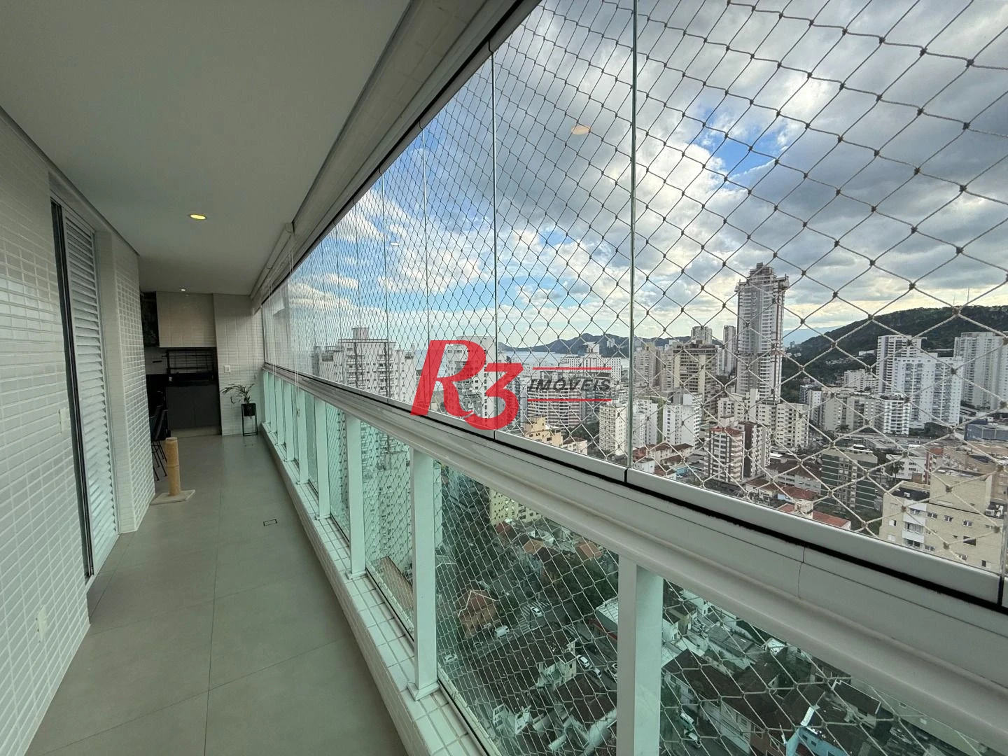 Apartamento com 2 dormitórios à venda, 107 m² por R$ 1.720.000,00 - Pompéia - Santos/SP