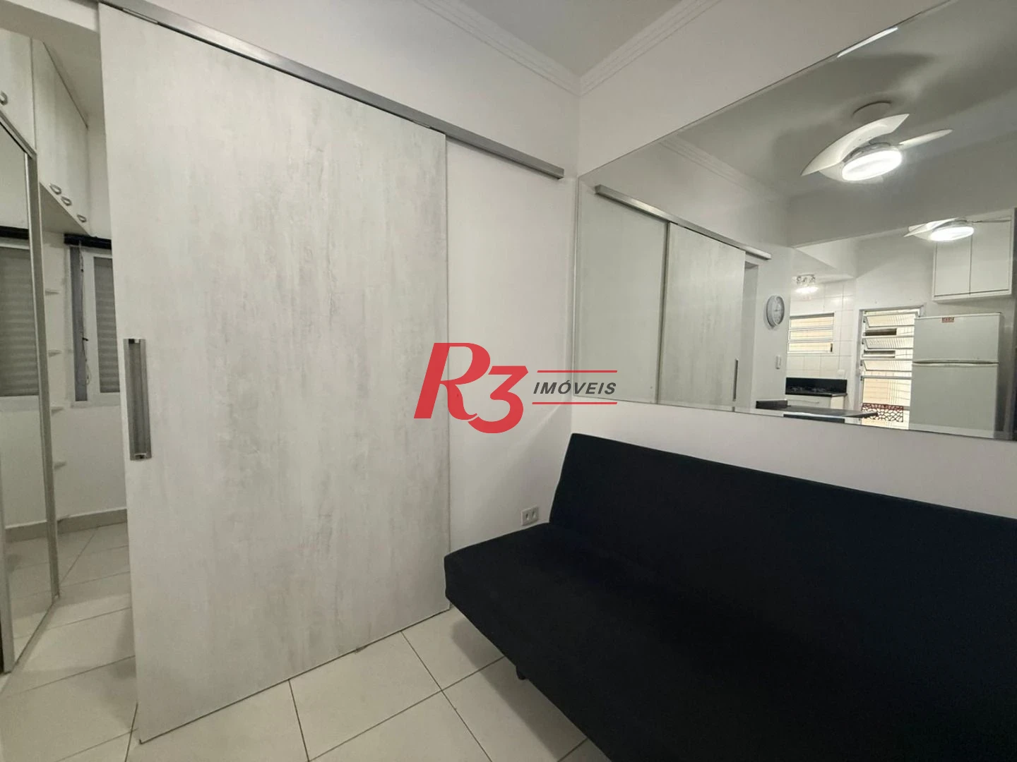 Studio com 1 dormitório para alugar, 27 m² por R$ 3.400,00/mês - Gonzaga - Santos/SP