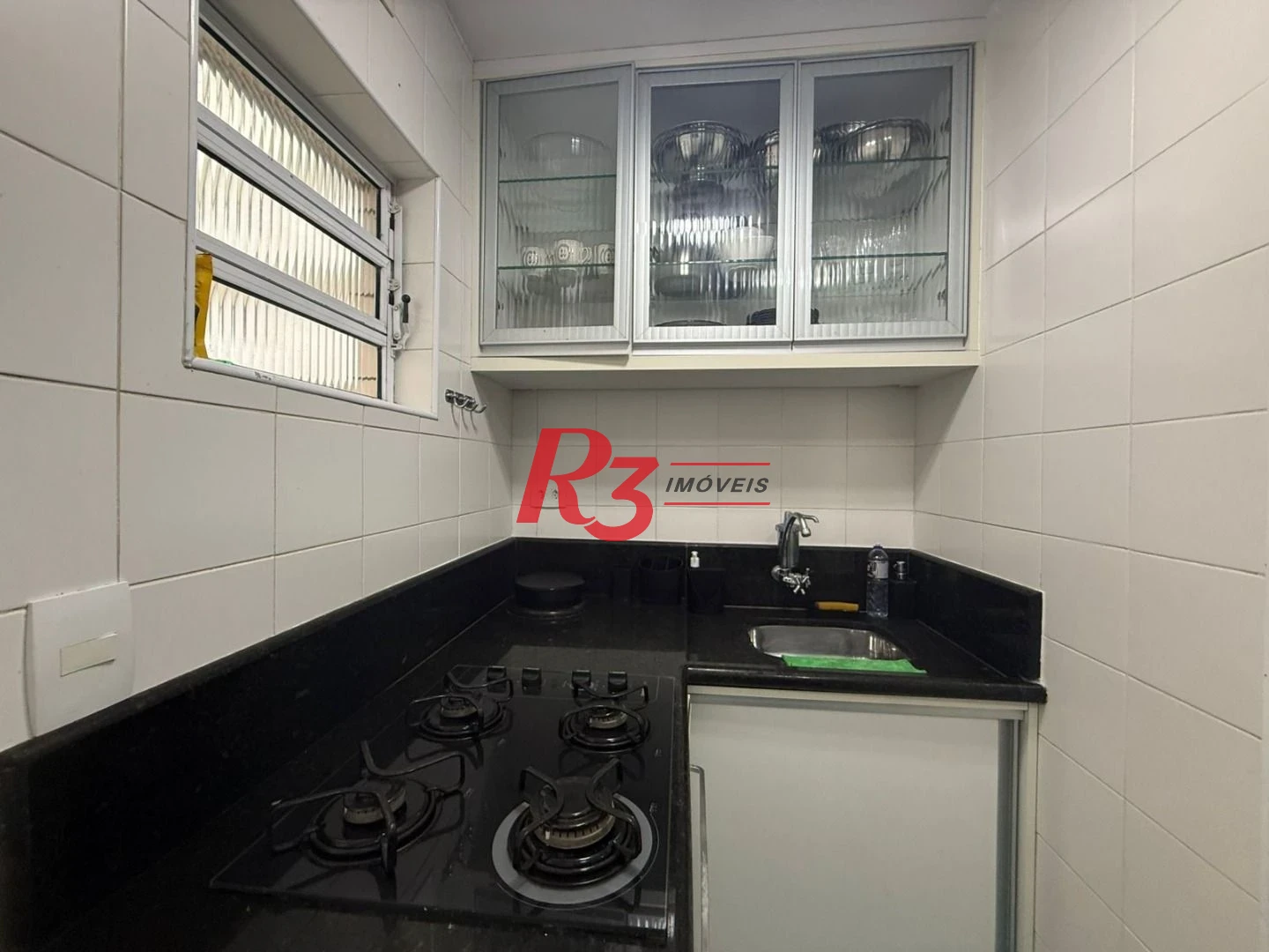 Studio com 1 dormitório para alugar, 27 m² por R$ 3.400,00/mês - Gonzaga - Santos/SP