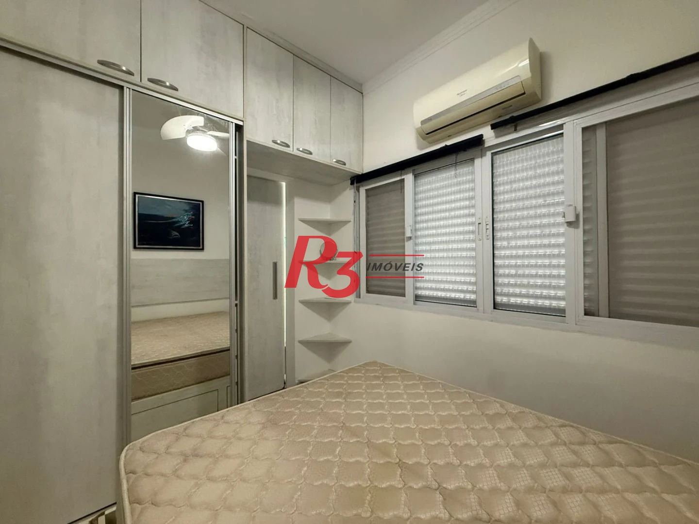 Studio com 1 dormitório para alugar, 27 m² por R$ 3.400,00/mês - Gonzaga - Santos/SP