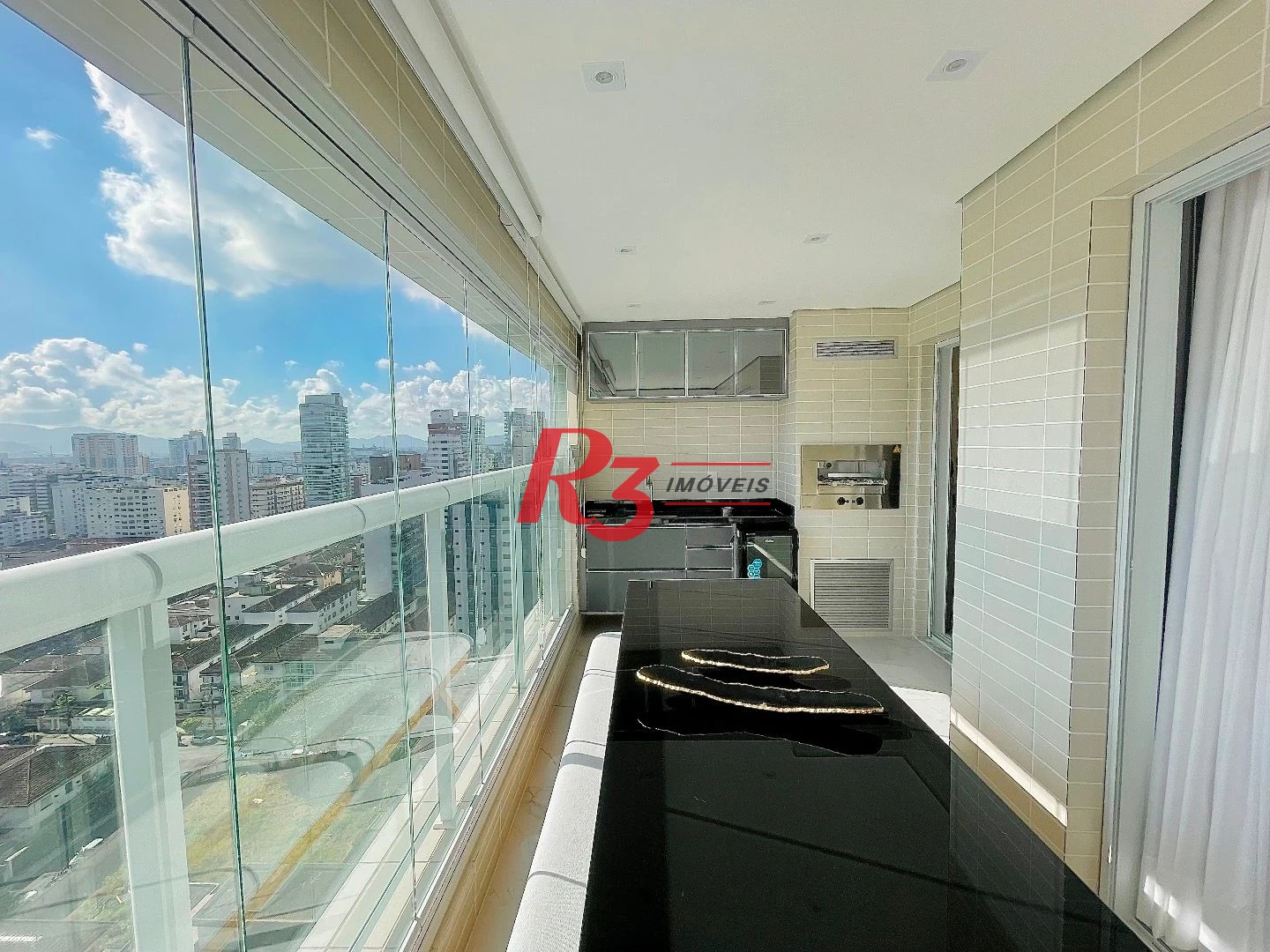 Apartamento com 3 dormitórios para alugar, 100 m² por R$ 22.000,00/mês - Gonzaga - Santos/SP