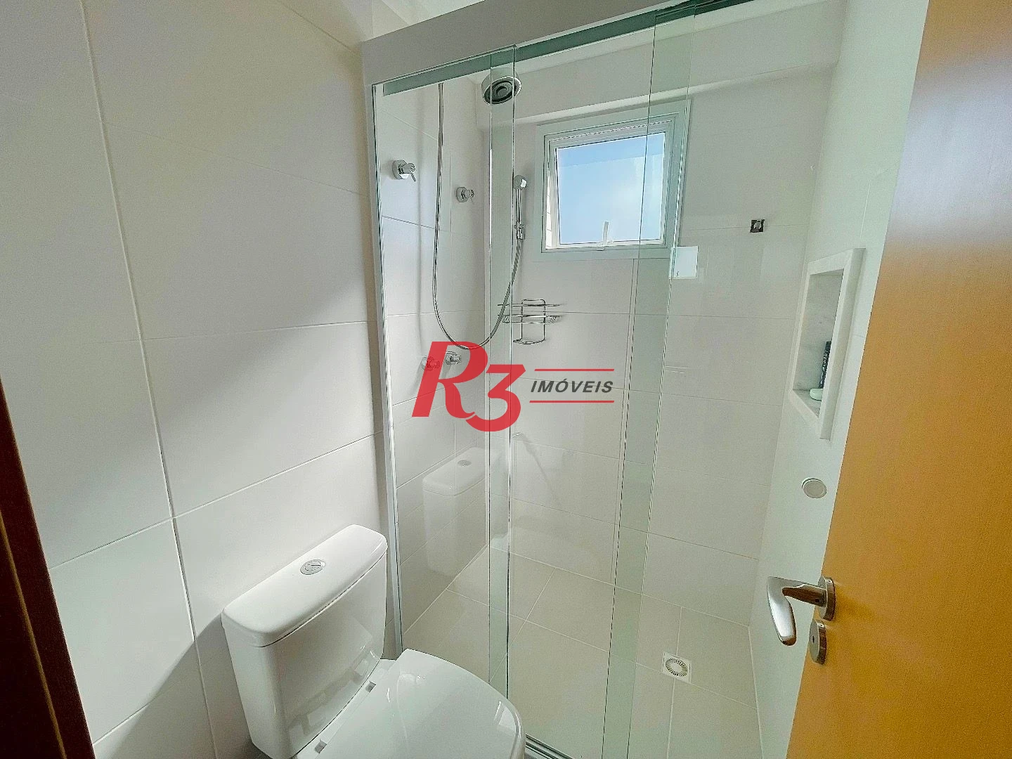 Apartamento com 3 dormitórios para alugar, 100 m² por R$ 22.000,00/mês - Gonzaga - Santos/SP