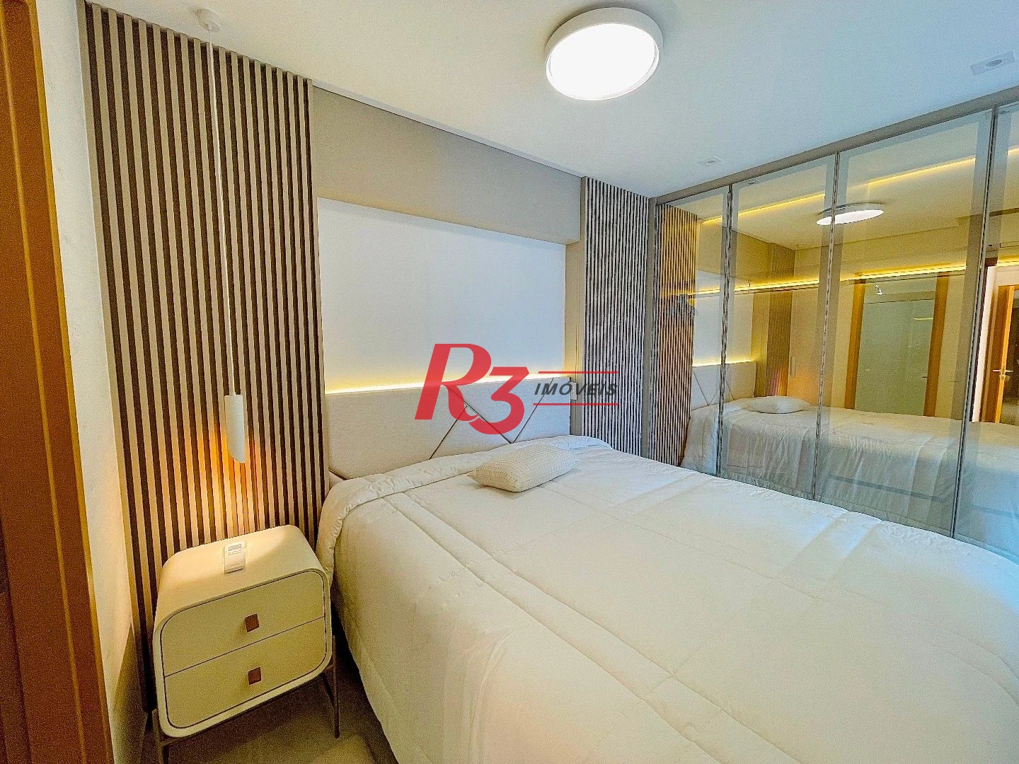 Apartamento com 3 dormitórios para alugar, 100 m² por R$ 22.000,00/mês - Gonzaga - Santos/SP