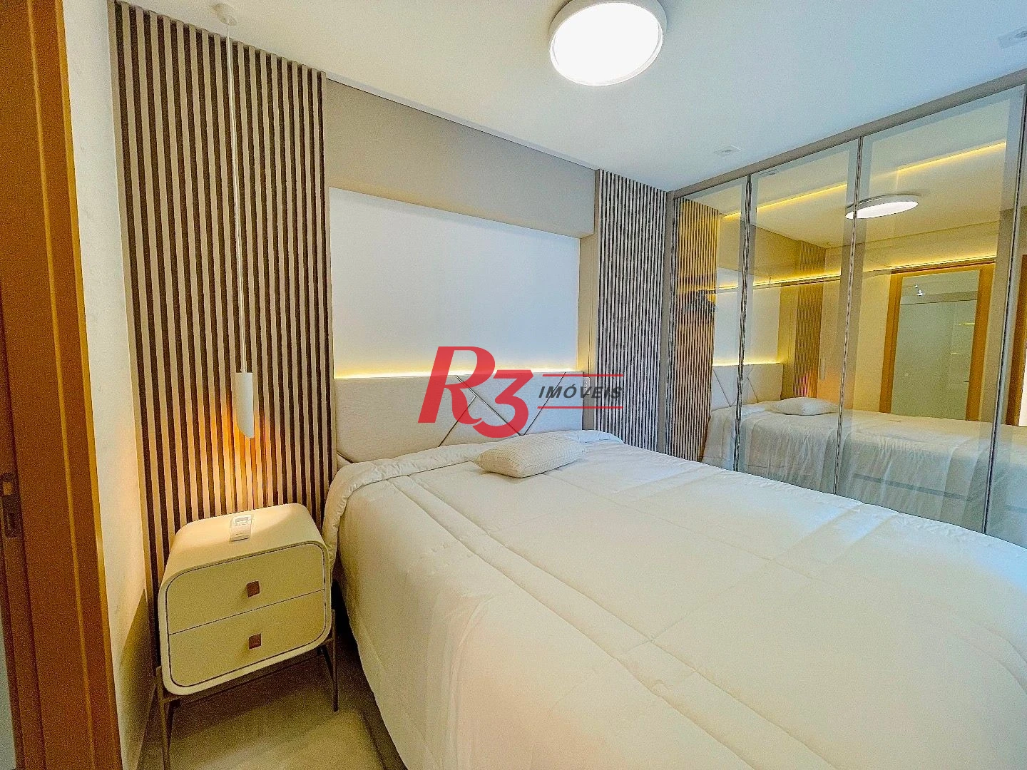 Apartamento com 3 dormitórios para alugar, 100 m² por R$ 22.000,00/mês - Gonzaga - Santos/SP