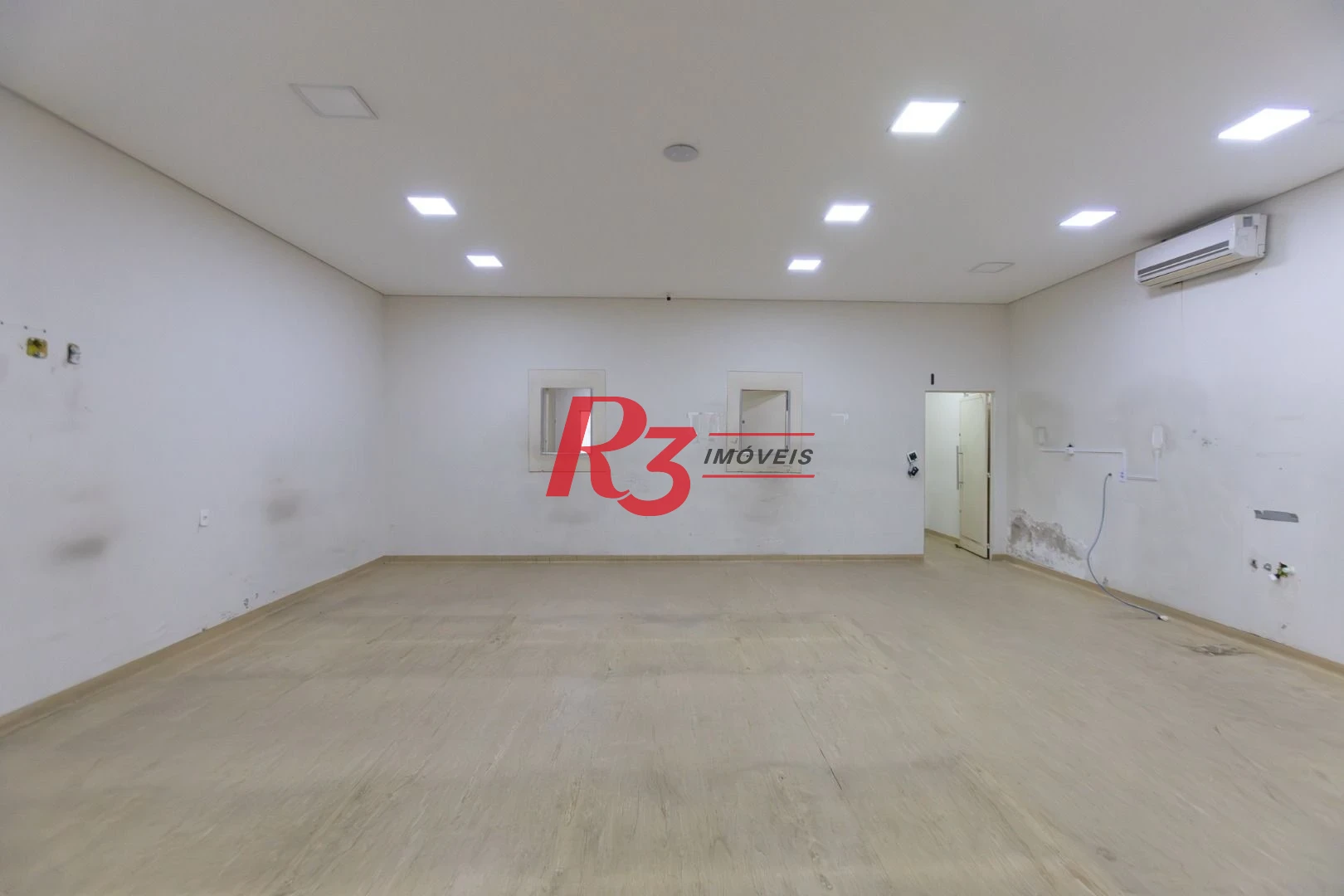 Loja para alugar, 220 m² por R$ 8.500,00/mês - Paquetá - Santos/SP