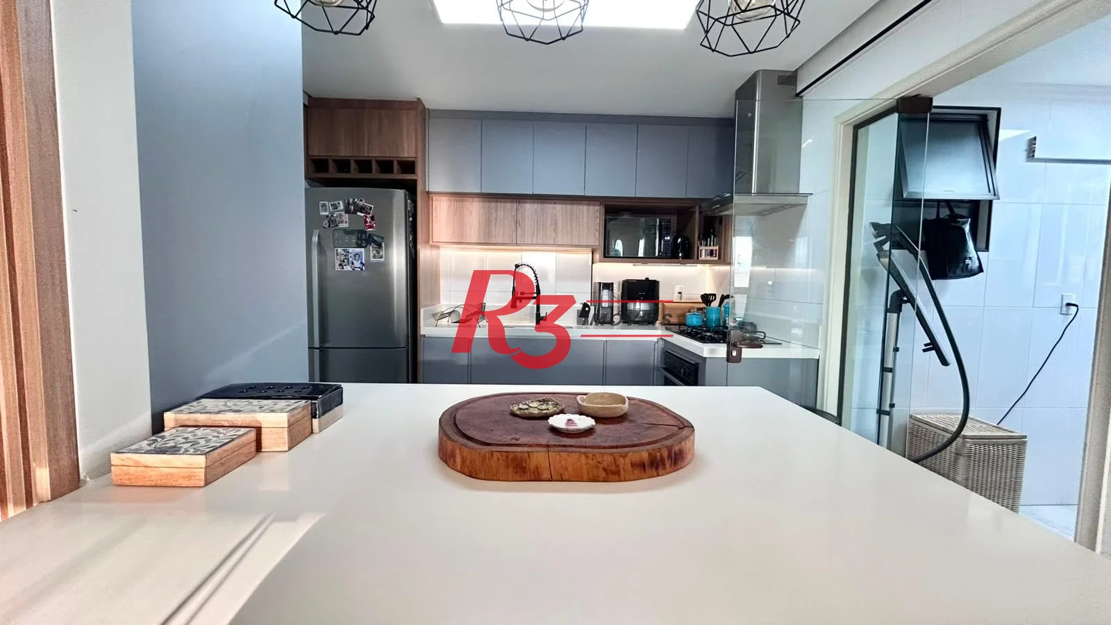 Apartamento com 2 dormitórios à venda, 82 m² por R$ 900.000,00 - Embaré - Santos/SP