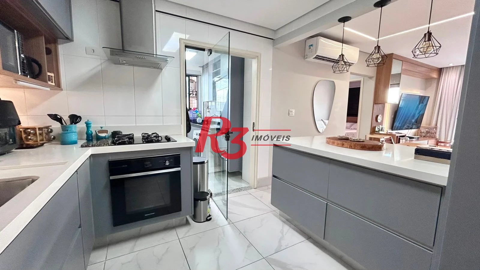 Apartamento com 2 dormitórios à venda, 82 m² por R$ 900.000,00 - Embaré - Santos/SP
