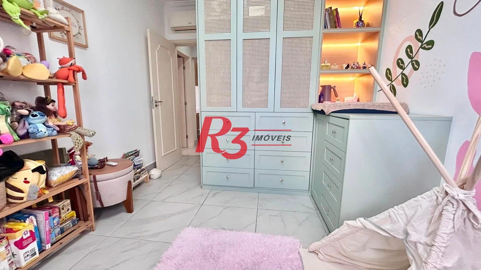 Apartamento com 2 dormitórios à venda, 82 m² por R$ 900.000,00 - Embaré - Santos/SP