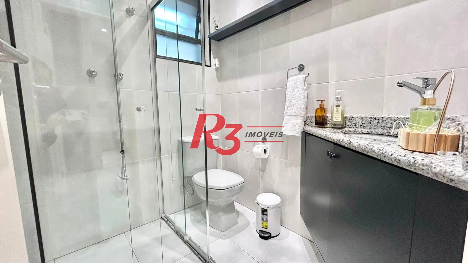 Apartamento com 2 dormitórios à venda, 82 m² por R$ 900.000,00 - Embaré - Santos/SP