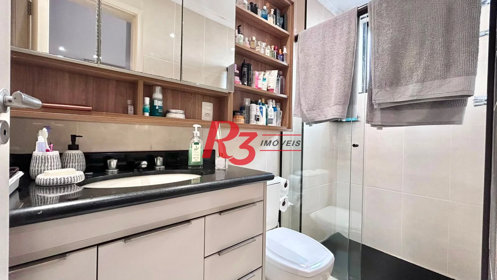 Apartamento com 2 dormitórios à venda, 82 m² por R$ 900.000,00 - Embaré - Santos/SP