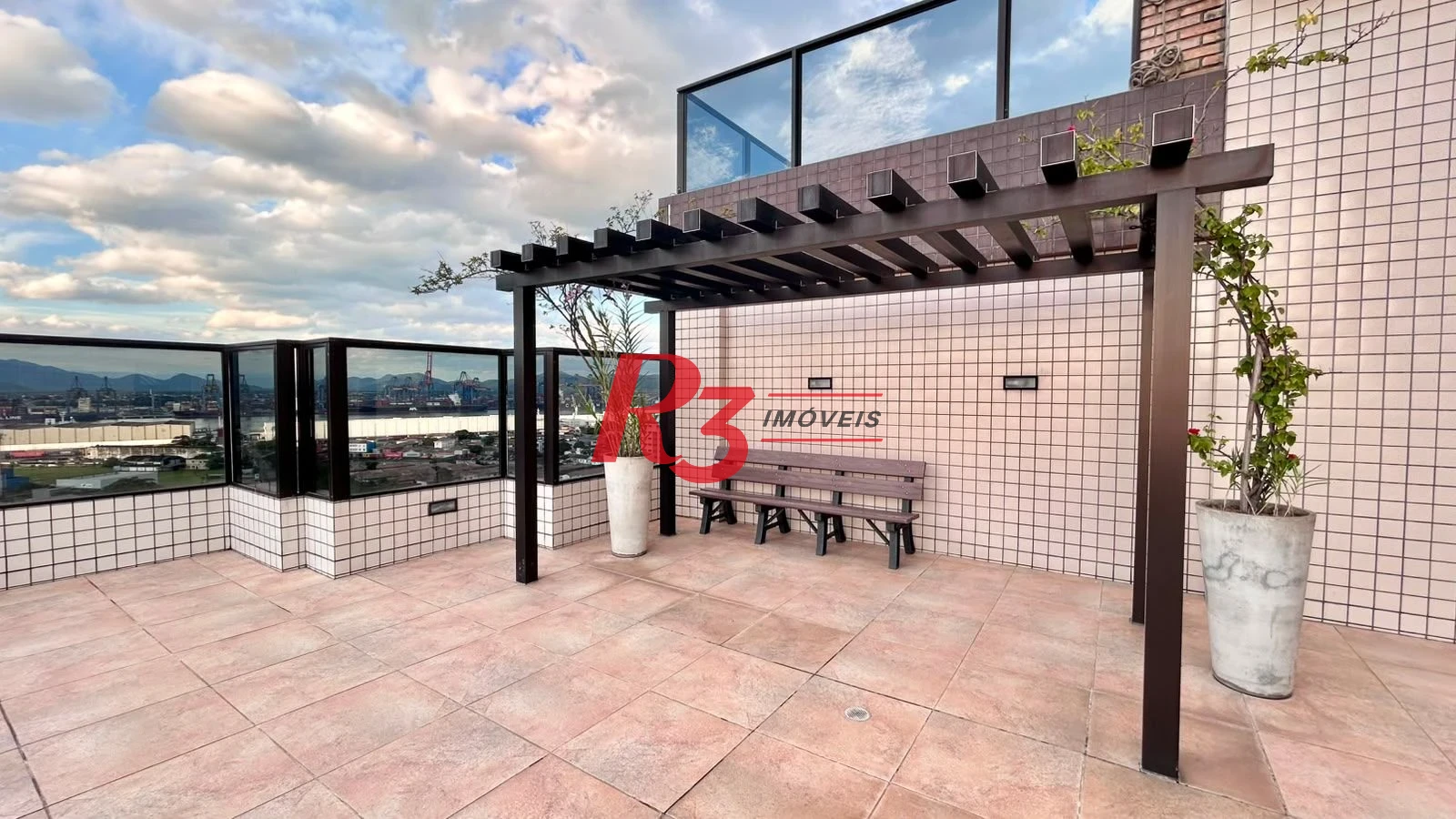 Apartamento com 2 dormitórios à venda, 82 m² por R$ 900.000,00 - Embaré - Santos/SP