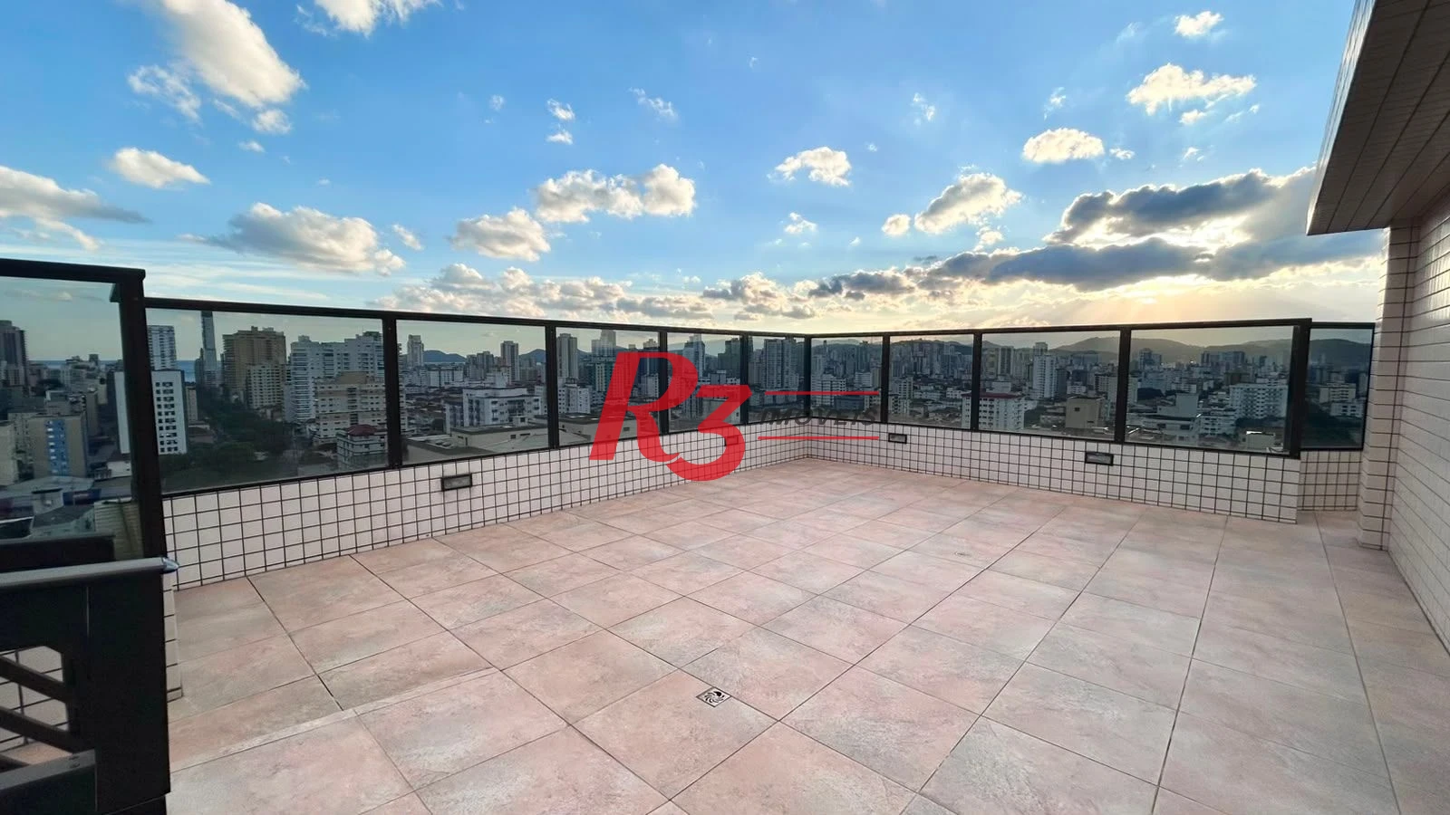 Apartamento com 2 dormitórios à venda, 82 m² por R$ 900.000,00 - Embaré - Santos/SP