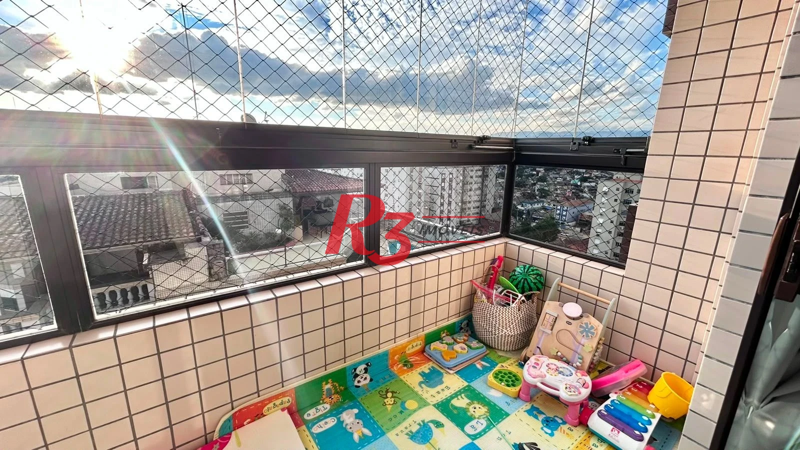 Apartamento com 2 dormitórios à venda, 82 m² por R$ 900.000,00 - Embaré - Santos/SP