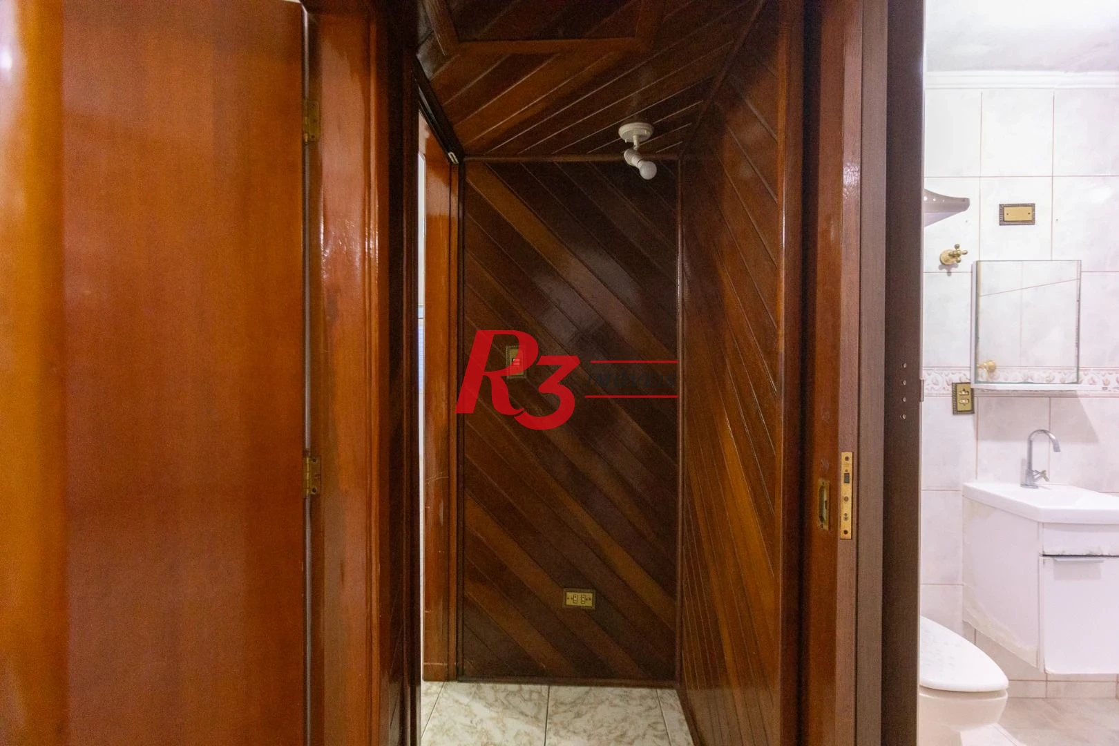 Apartamento com 2 dormitórios à venda, 86 m² por R$ 650.000,00 - José Menino - Santos/SP