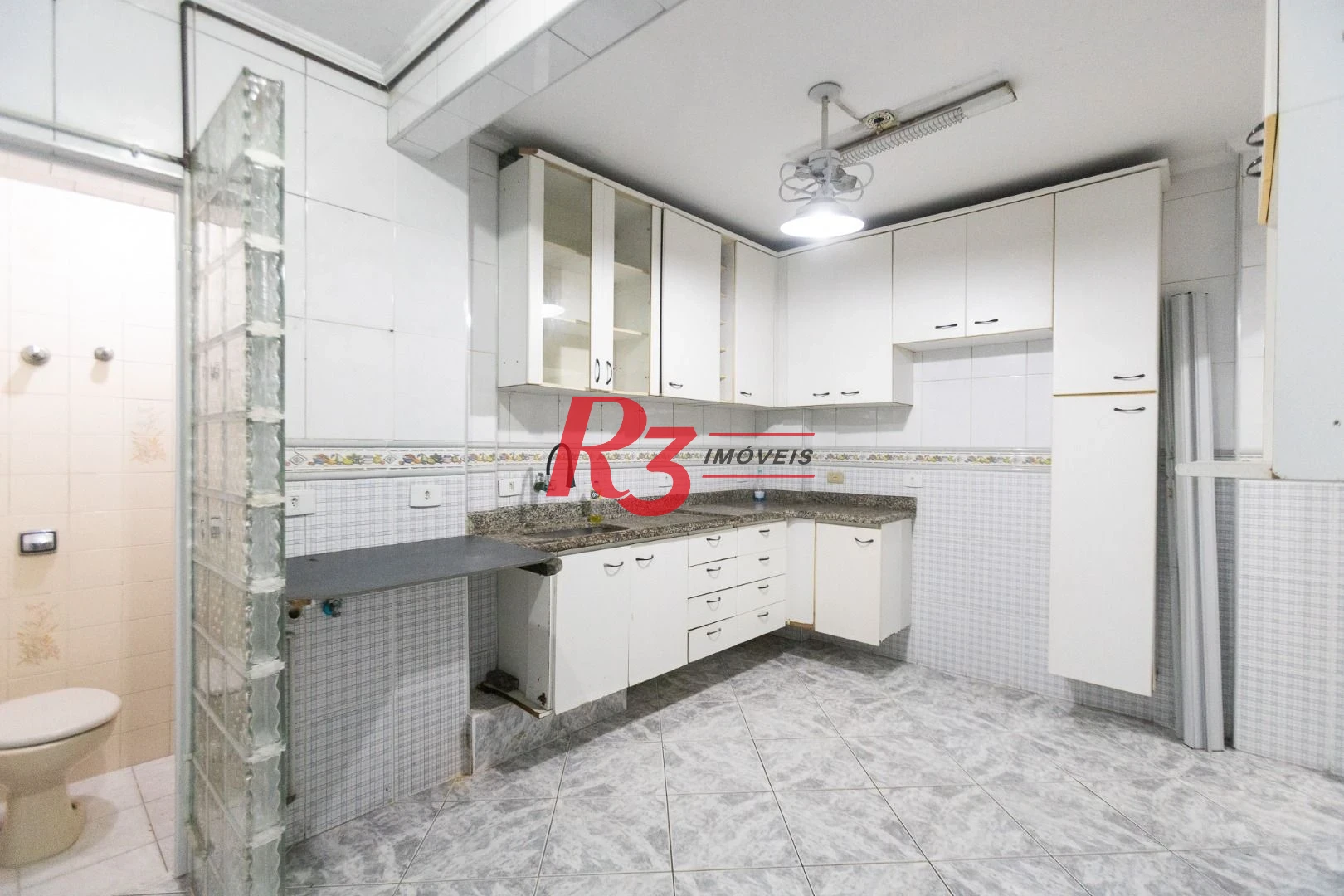 Apartamento com 2 dormitórios à venda, 86 m² por R$ 650.000,00 - José Menino - Santos/SP
