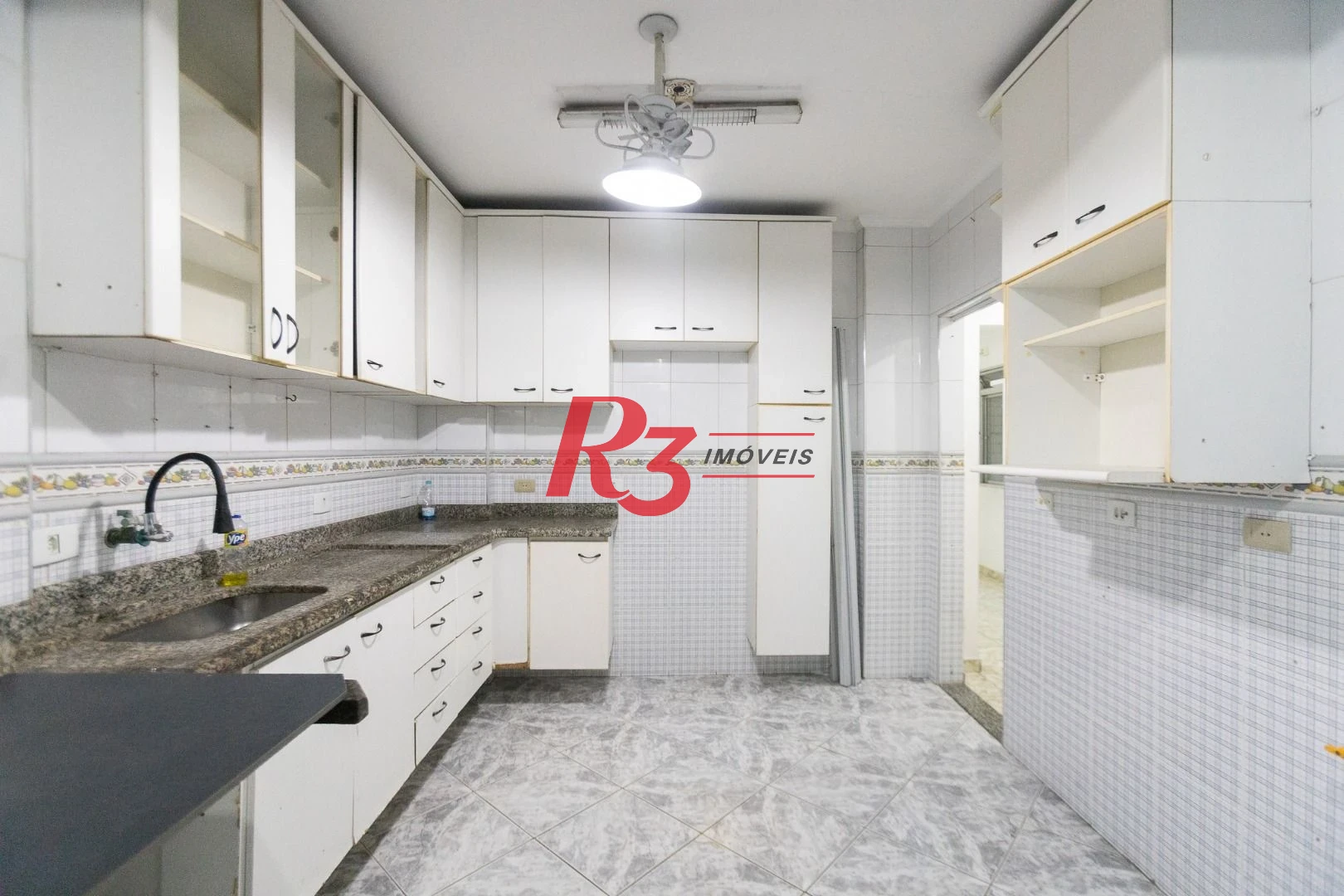 Apartamento com 2 dormitórios à venda, 86 m² por R$ 650.000,00 - José Menino - Santos/SP