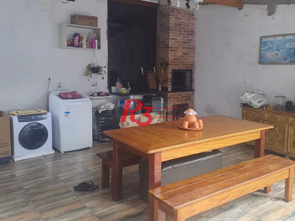 Casa com 3 dormitórios à venda, 250 m² por R$ 640.000,00 - Vila Progresso - Santos/SP