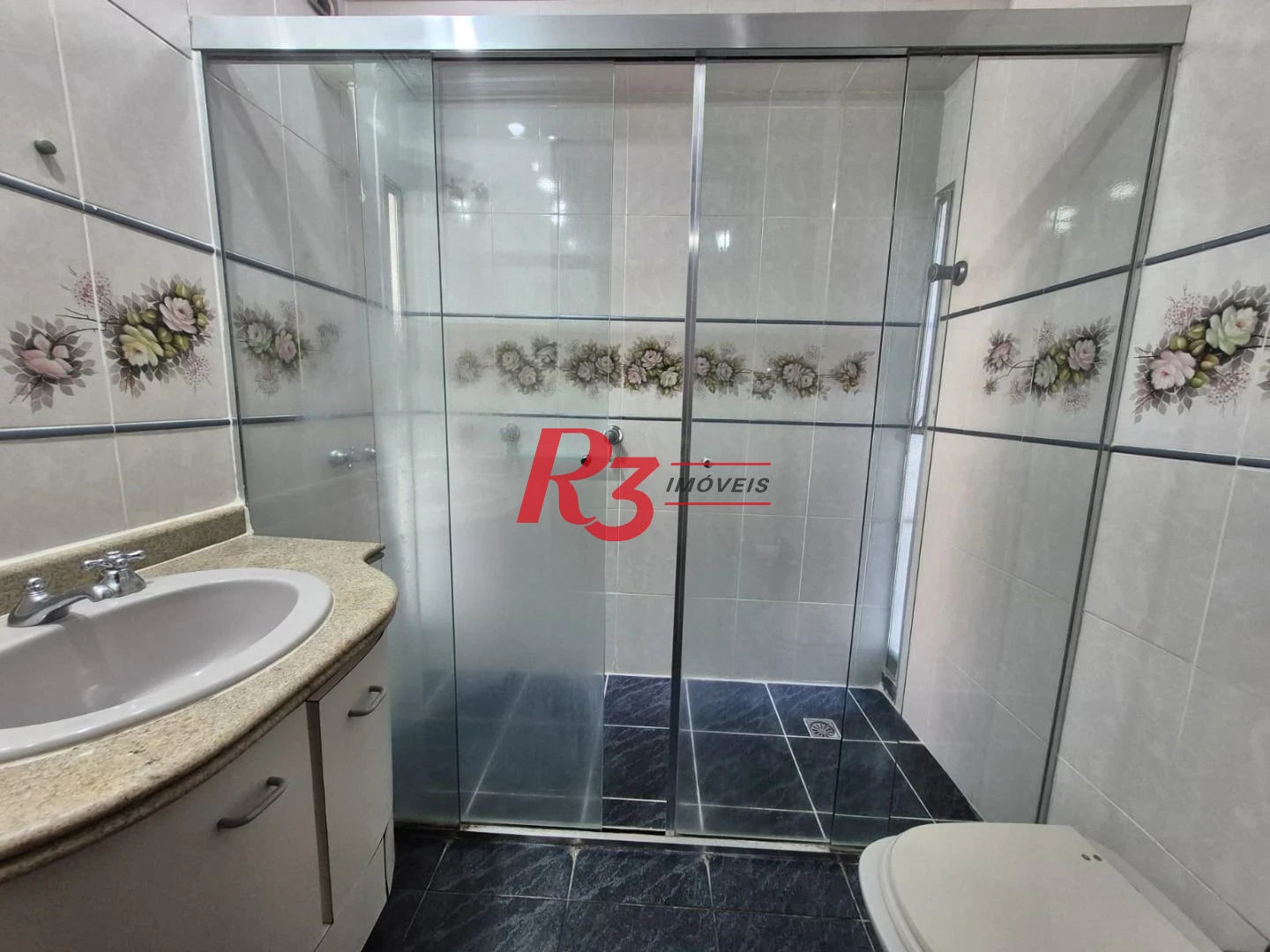 Apartamento com 3 dormitórios à venda, 129 m² por R$ 849.900,00 - Boqueirão - Santos/SP