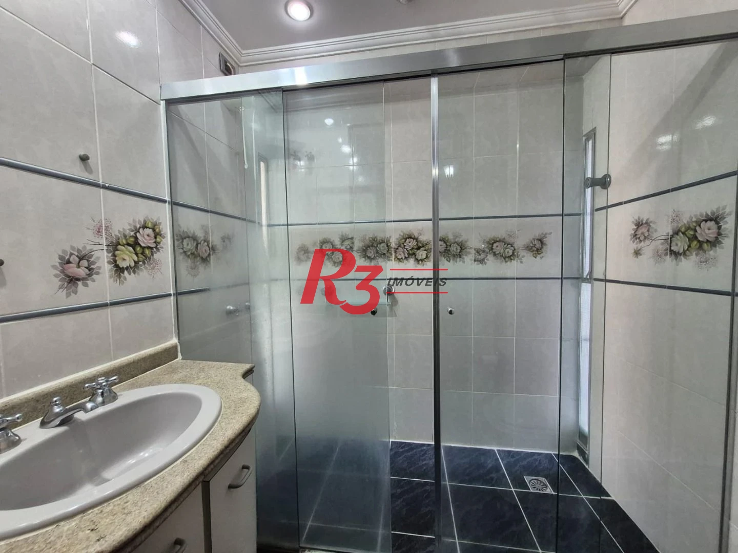 Apartamento com 3 dormitórios à venda, 129 m² por R$ 849.900,00 - Boqueirão - Santos/SP