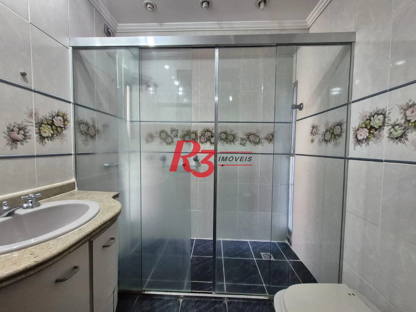Apartamento com 3 dormitórios à venda, 129 m² por R$ 849.900,00 - Boqueirão - Santos/SP