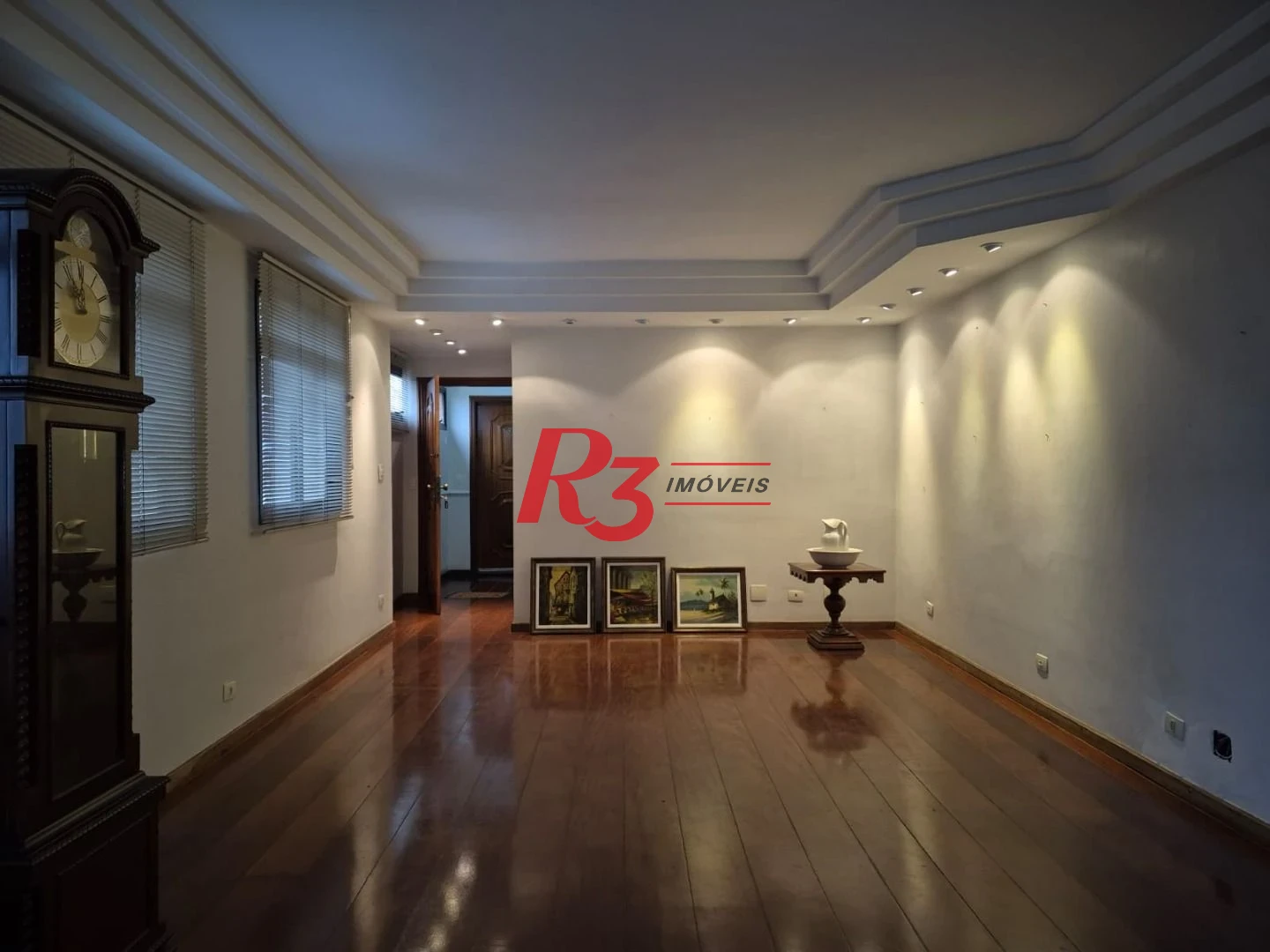 Apartamento com 3 dormitórios à venda, 129 m² por R$ 849.900,00 - Boqueirão - Santos/SP